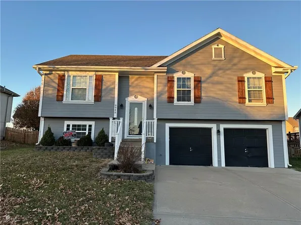 8948 NE 116th Pl, Kansas City, MO 64157