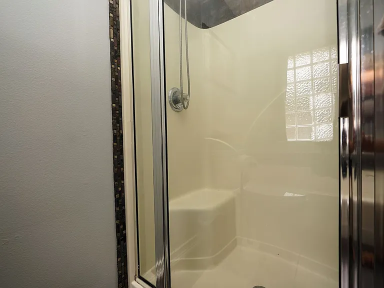704 Becky Thatcher Ct — Photo 25