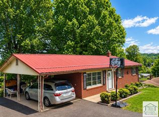 136 Ford St, Collinsville, VA 24078