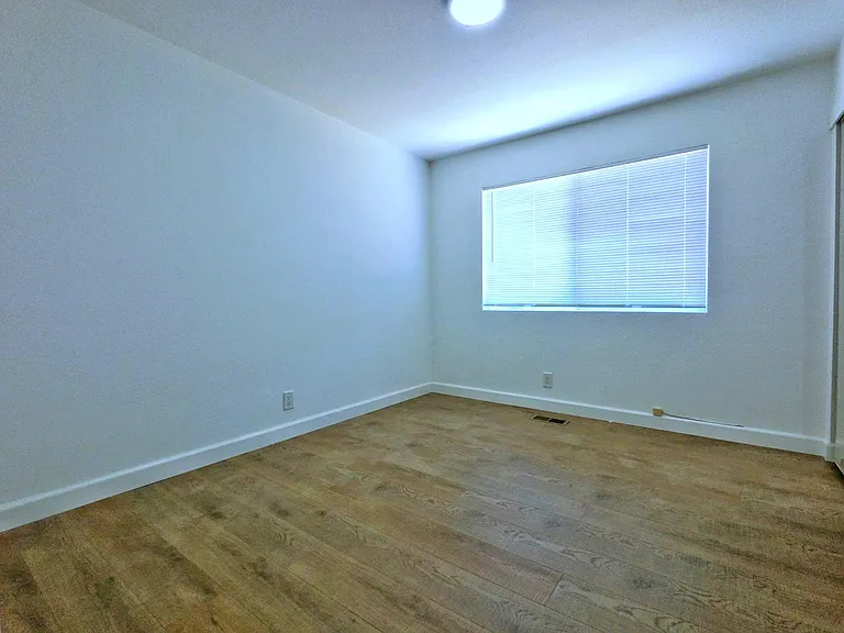 270 McDuff Ave — Photo 11