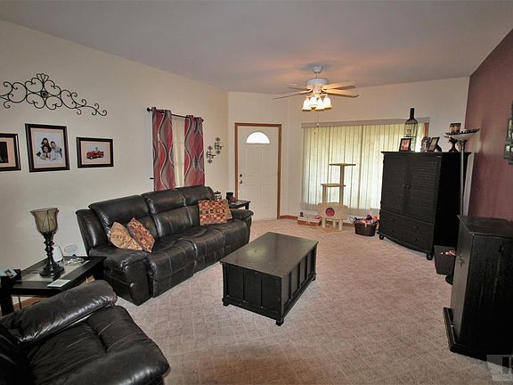 2nd image of 501 W 2nd St