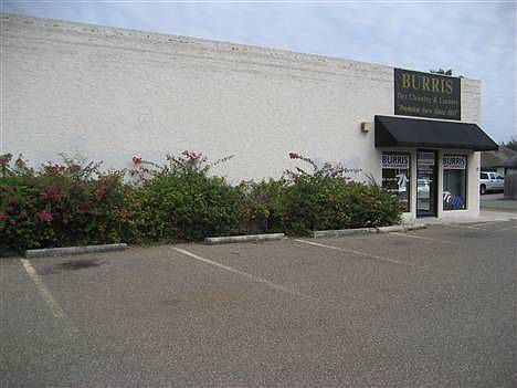 4th image of 2212 W Fern Ave