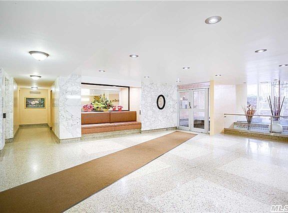 2nd image of 2320 Bell Blvd #2A