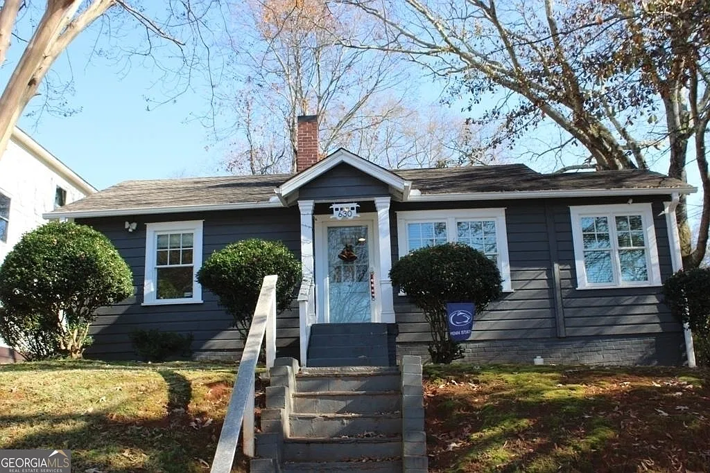 2 bed, 1.0 bath, 1102 sqft, $2,900 — Photo 2