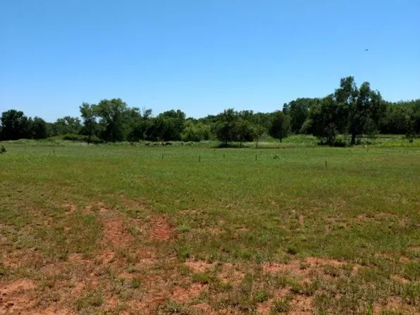 4 N Douglas Blvd, Orlando, OK 73073