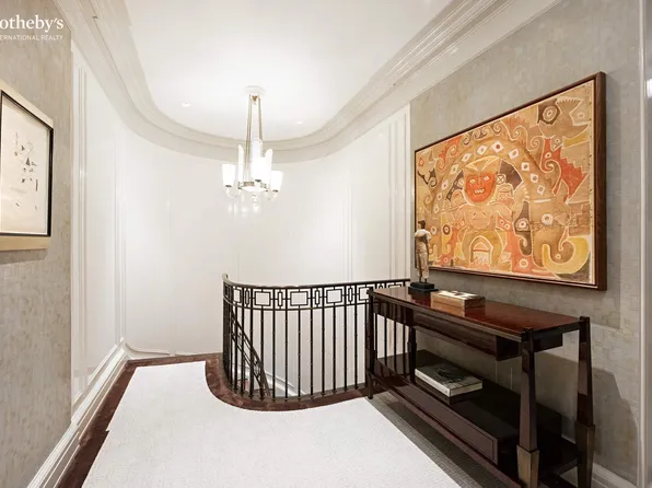 730 Park Avenue image 11 of 24