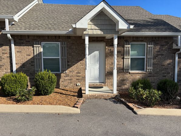 30 Clark Ln #30