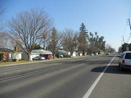 2nd image of 216 Gibson Rd