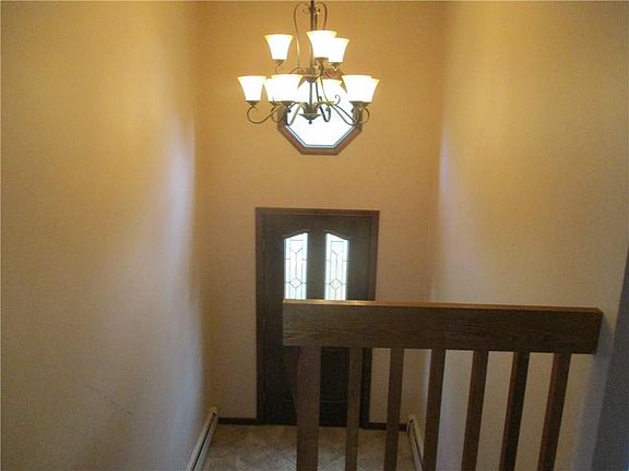 2nd image of 61 Roger Williams Dr