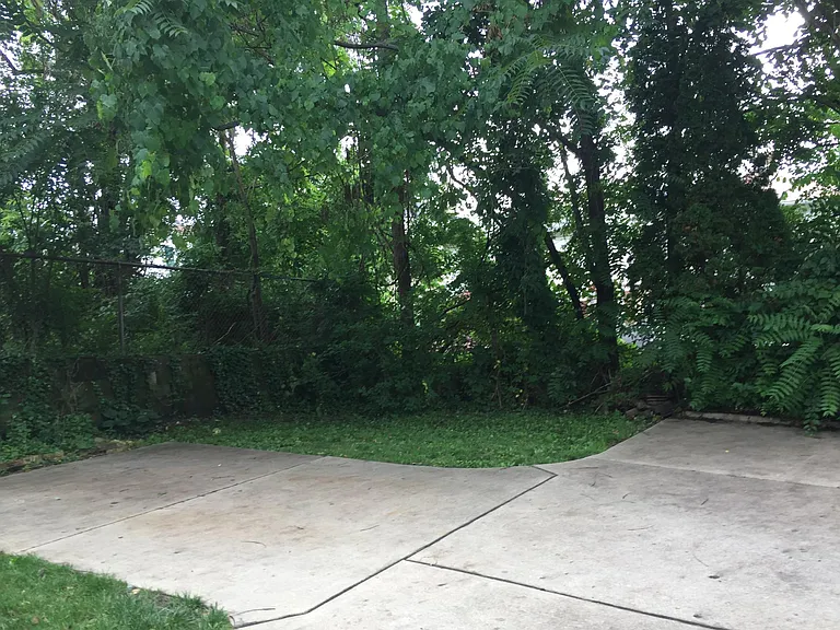 Beechview Ave — Photo 11