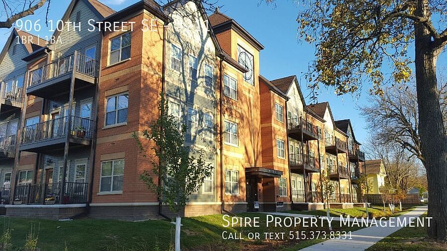 1st image of 906 10th St SE #211