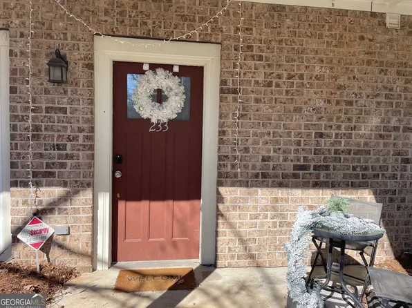 490 Barnett Shoals Rd APT 233, Athens, GA 30605