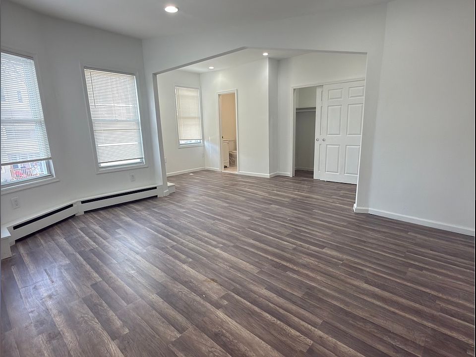1st image of 20 N 18th St Floor 2