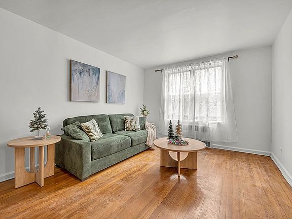 5th image of 4225 80th St APT 3D