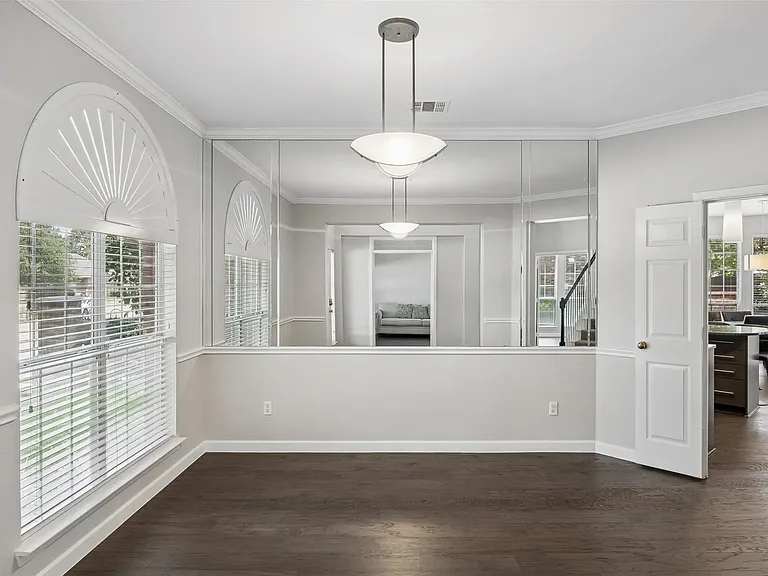 8408 Kenning Ct — Photo 27