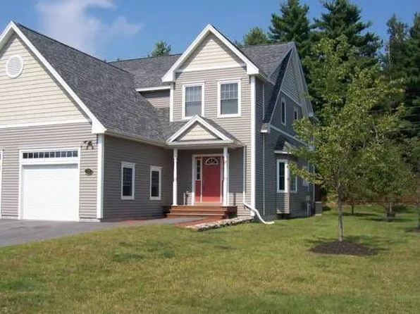 22 Harvest Hill Ln, Auburn, ME 04210