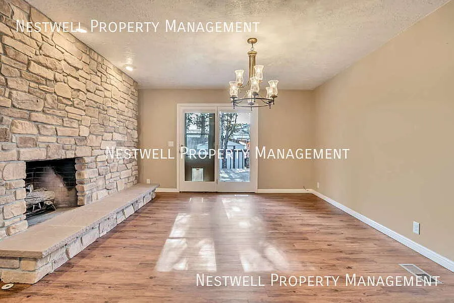 Building Photo - 1278 E Starwood Ct #MAIN FLOOR ONLY