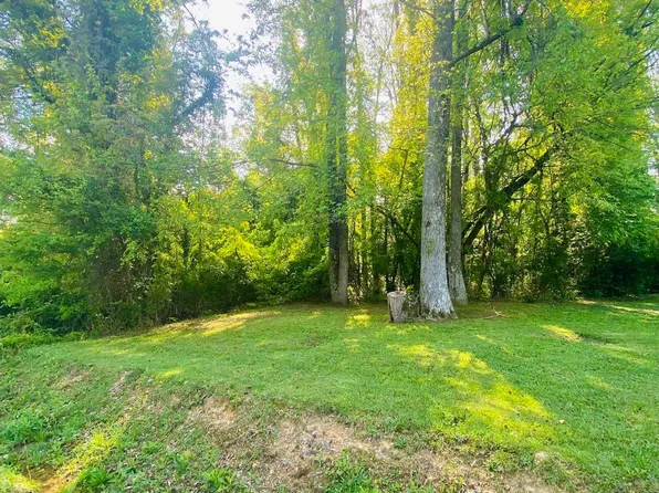 89 Fairview Dr, Gadsden, AL 35904