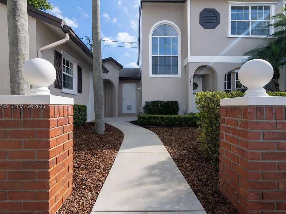 1st image of 3880 NW 121st Ave