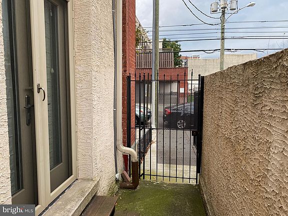 4th image of 655 N 16th St #59-1