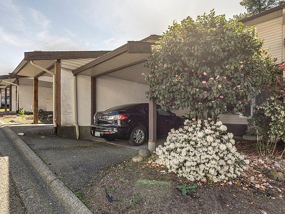 3rd image of 32705 Fraser Cres #4