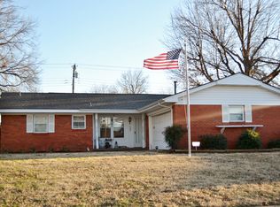 104 Cherrywood Dr, Midwest City, OK 73110