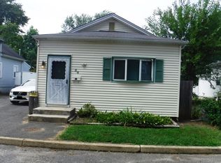 28 York Ave, Port Monmouth, NJ 07758