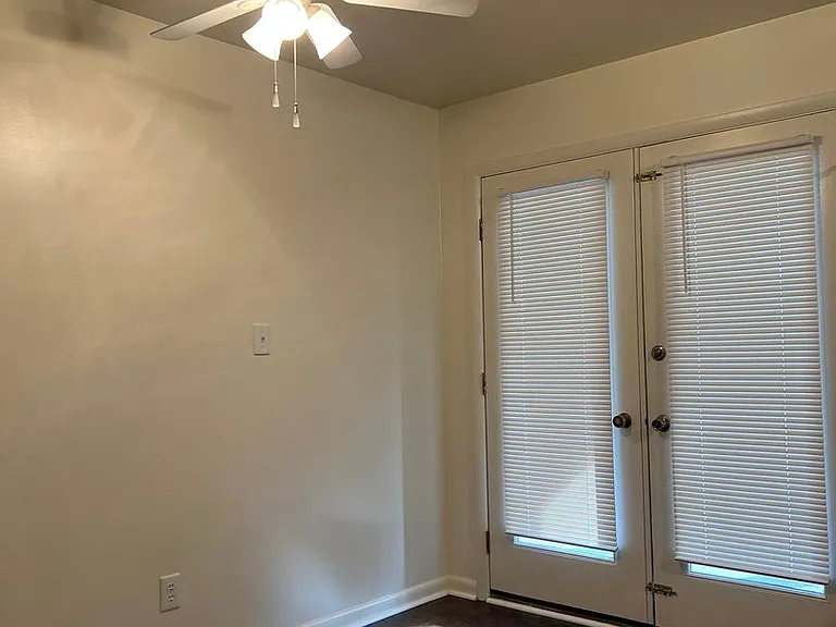 8 Butler Pl — Photo 16