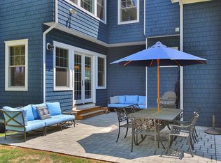 88 Park Ln, Fair Haven, NJ