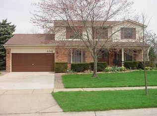 5348 Orchard Crest Dr, Troy, MI 48085