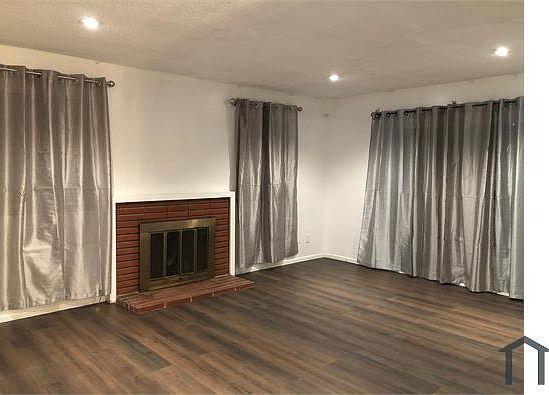 1st image of 4219 W Ash Ave