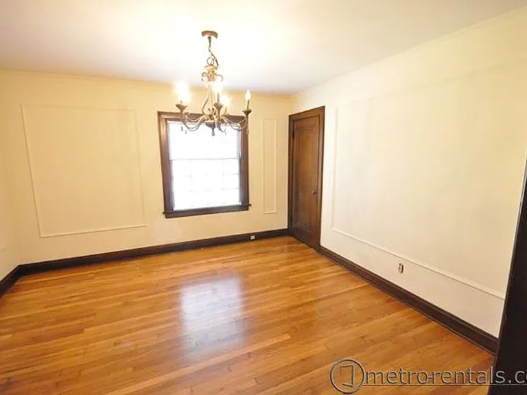 3201 Indianola Ave #A-B — Photo 4