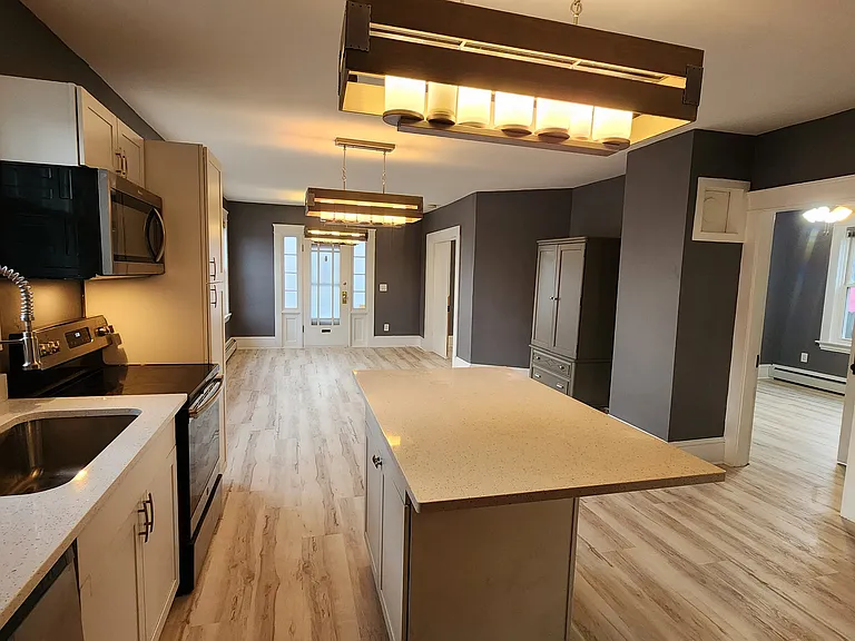 25 Rita St #1 — Photo 2