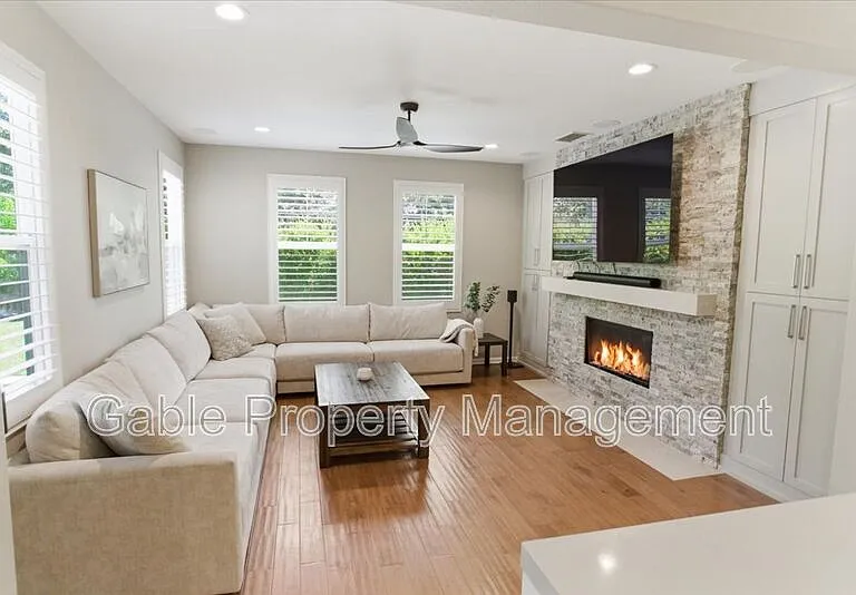 26882 Greenleaf Ct — Photo 9