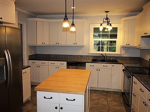 5th image of 1128 Candlewood Cir