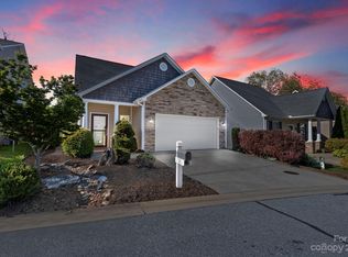 35 Daphne Dr, Arden, NC 28704