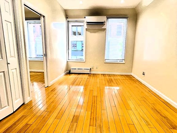 4th image of 318 E 62nd St APT 2F