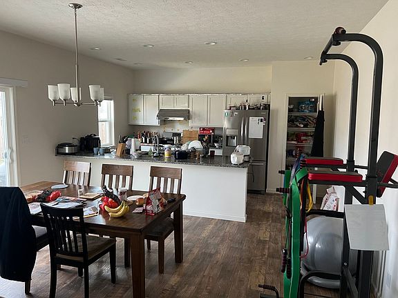 2nd image of 3430 Marlton Ct