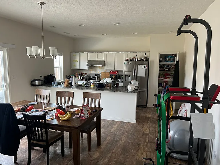 3430 Marlton Ct — Photo 2