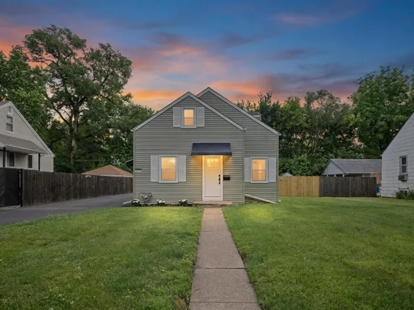 11401 S Whipple St, Merrionette Park, IL 60803