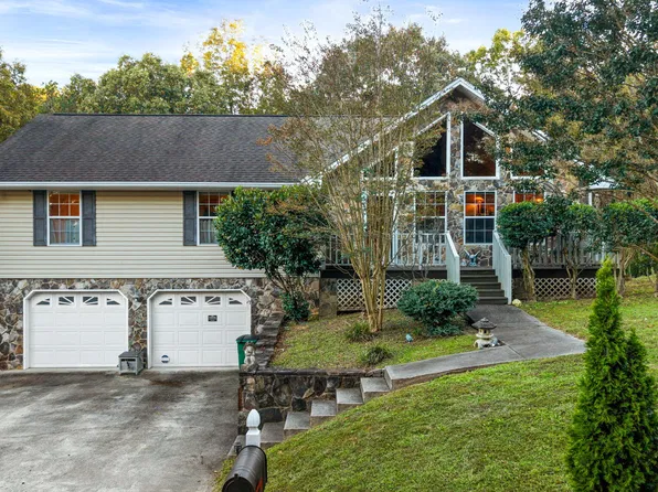 9910 Baker Boy Dr, Ooltewah, TN 37363