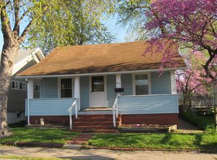 333 E Penning Ave, Wood River, IL