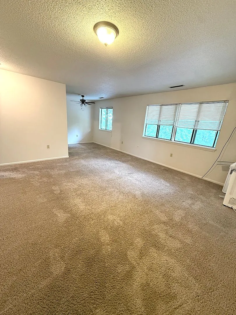 Two bedroom available in Millcreek — Photo 1