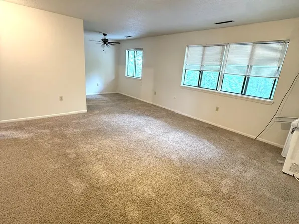 Two bedroom available in Millcreek, 1403 Peninsula Dr APT 12, Erie, PA 16505