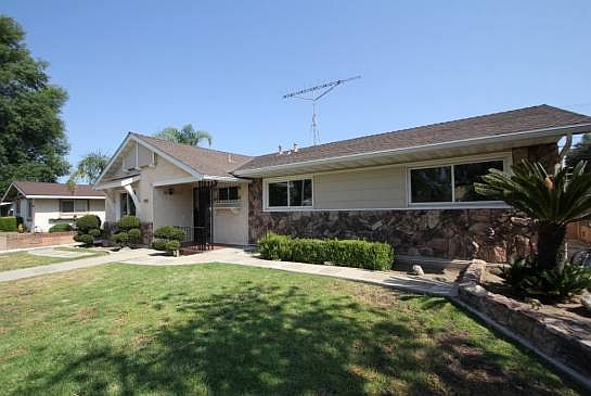 4th image of 23309 Vanowen St