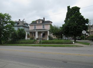 1329 Cesar E Chavez Ave SW, Grand Rapids, MI 49503