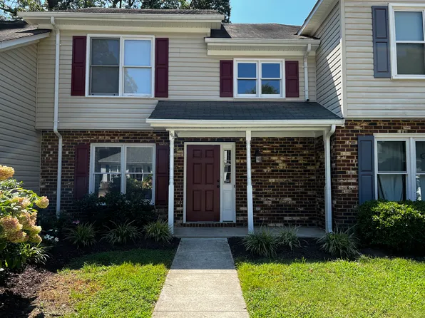 103 Hearthstone, Yorktown, VA 23692