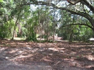 140 E End Rd, San Mateo, FL 32187