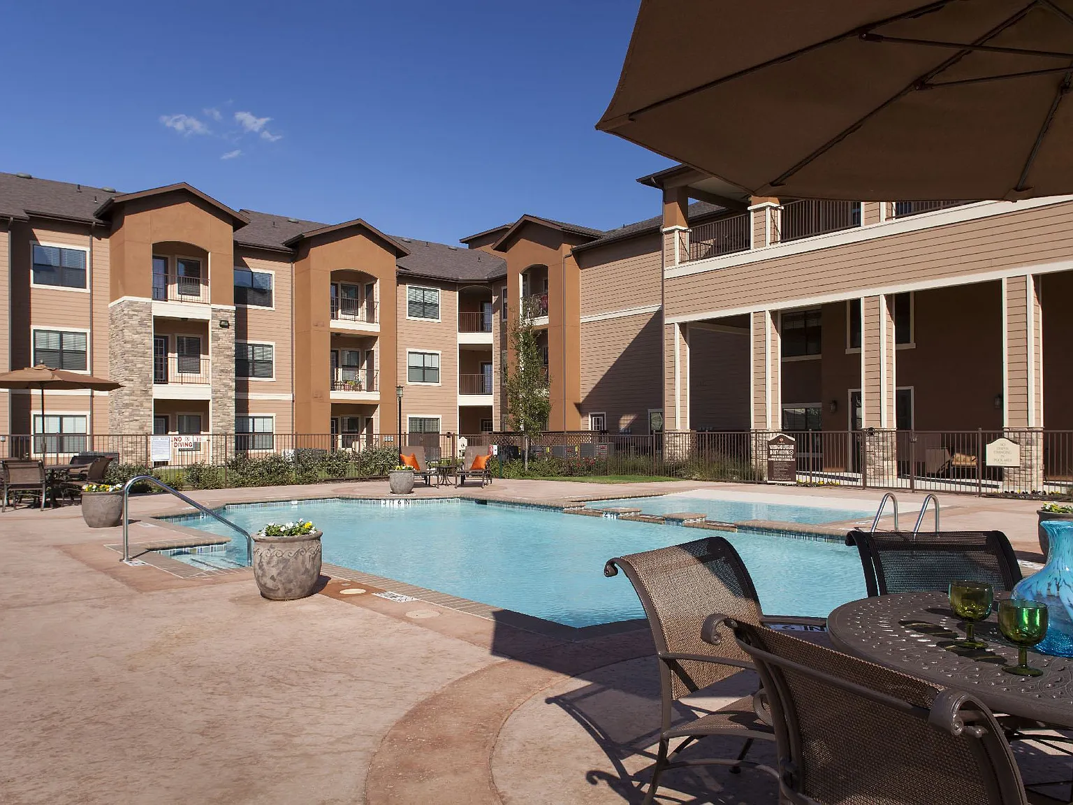 Sedona Place — Photo 1