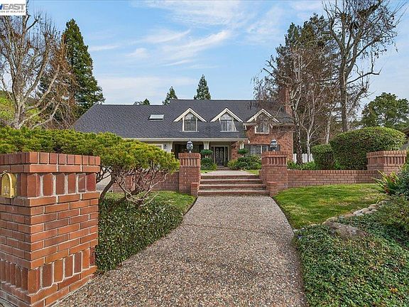 5th image of 28 Harrington Rd